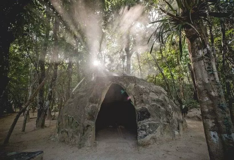 هتل Wakax Hacienda   Cenote & Boutique