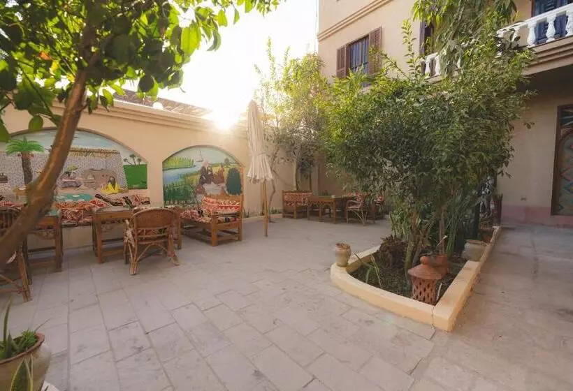 پانسیون Villa Nile House Luxor