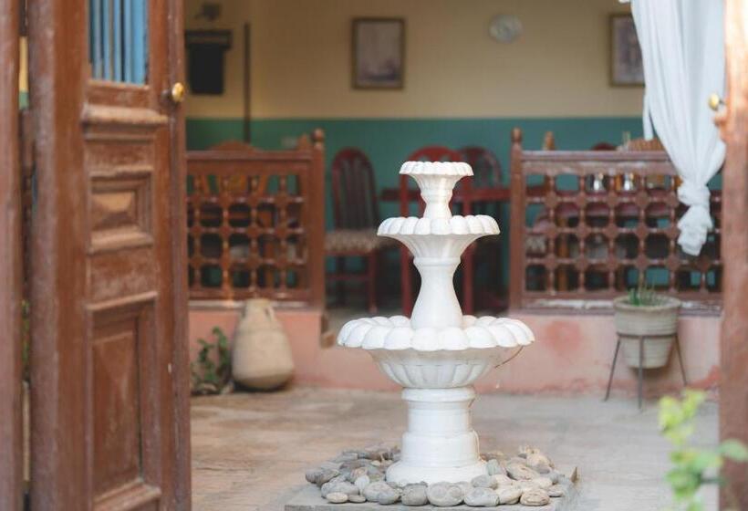 پانسیون Villa Nile House Luxor