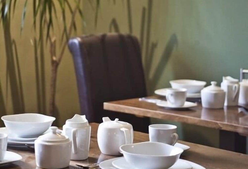 مبيت وإفطار Burton Stone Inn Free Parking On Site