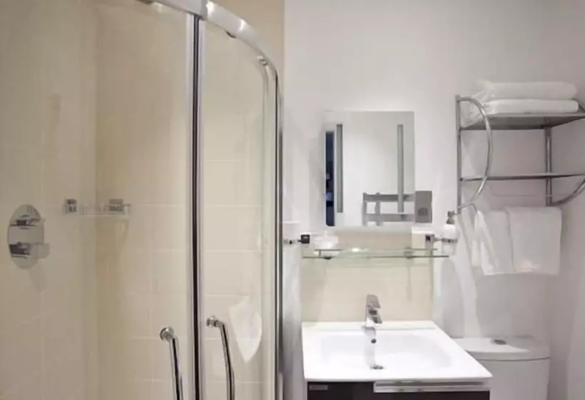 Bed and Breakfast Burton Stone Inn Free Parking On Site