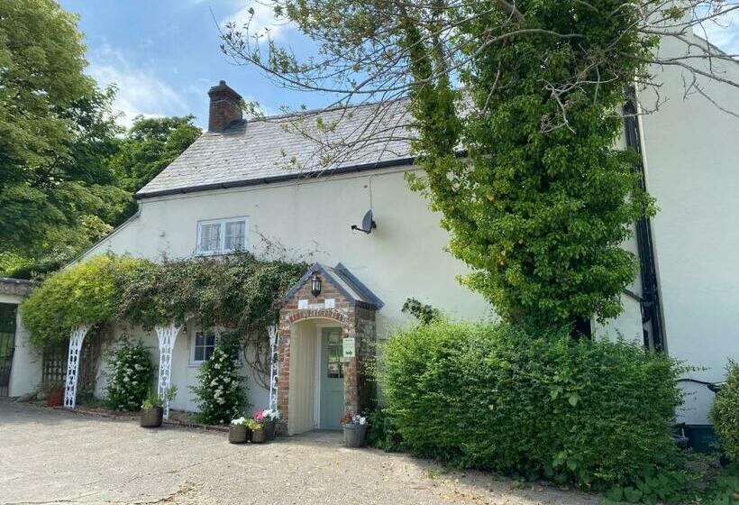 Bed and Breakfast Heathcote House