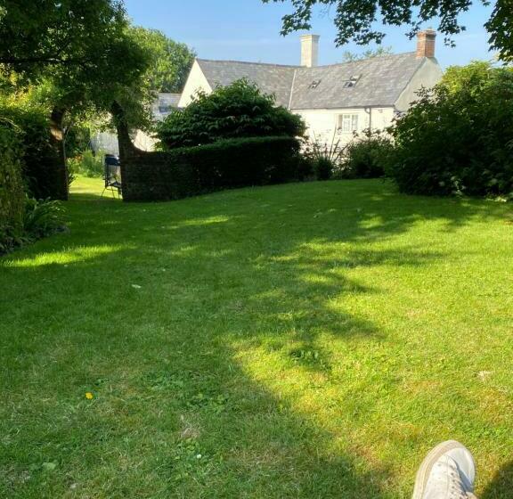 Bed and Breakfast Heathcote House