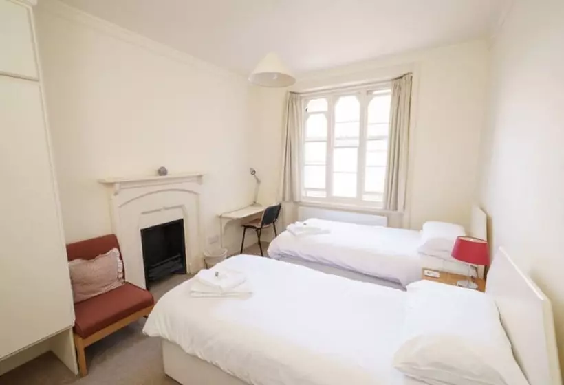 住宿加早餐 Sarum College