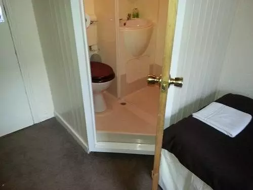 민박 The Wakefield House