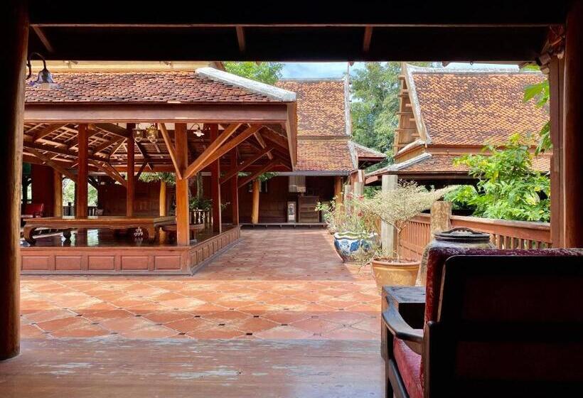 ホテル Ayutthaya Retreat