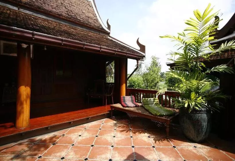 هتل Ayutthaya Retreat