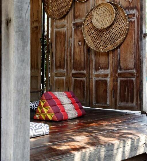 ホテル Ayutthaya Retreat