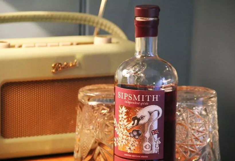 Отель Bel And The Dragon Odiham