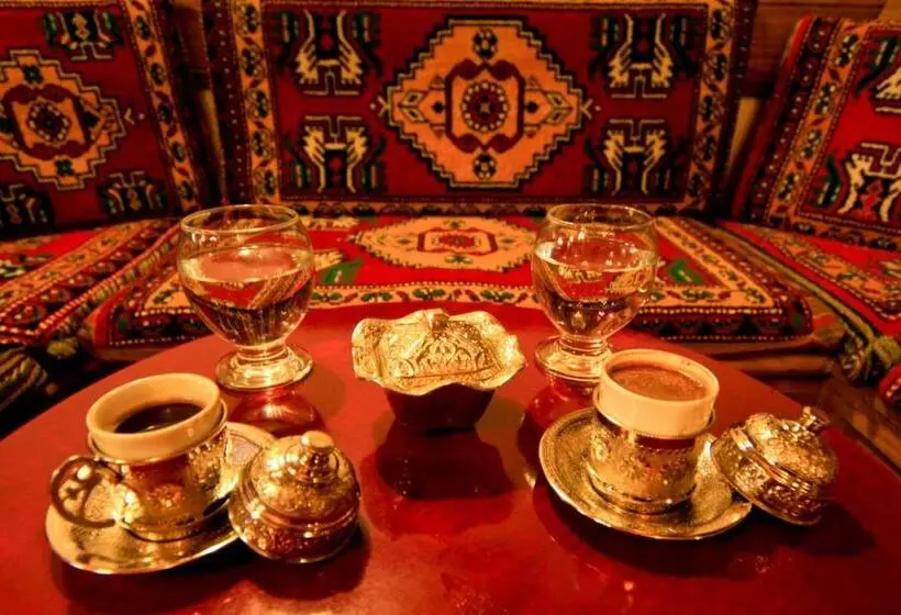ホテル Cakiroglu Konak