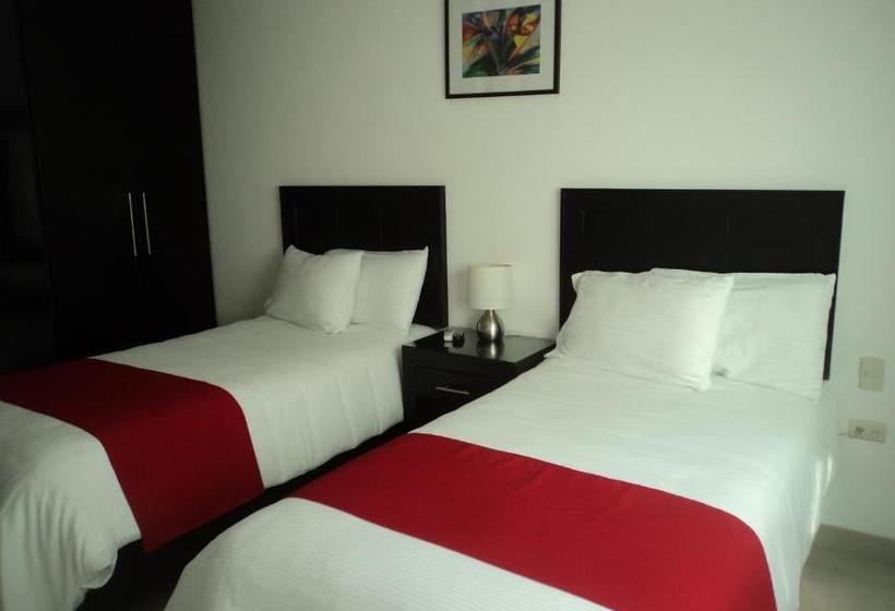 Отель Clamont Suites