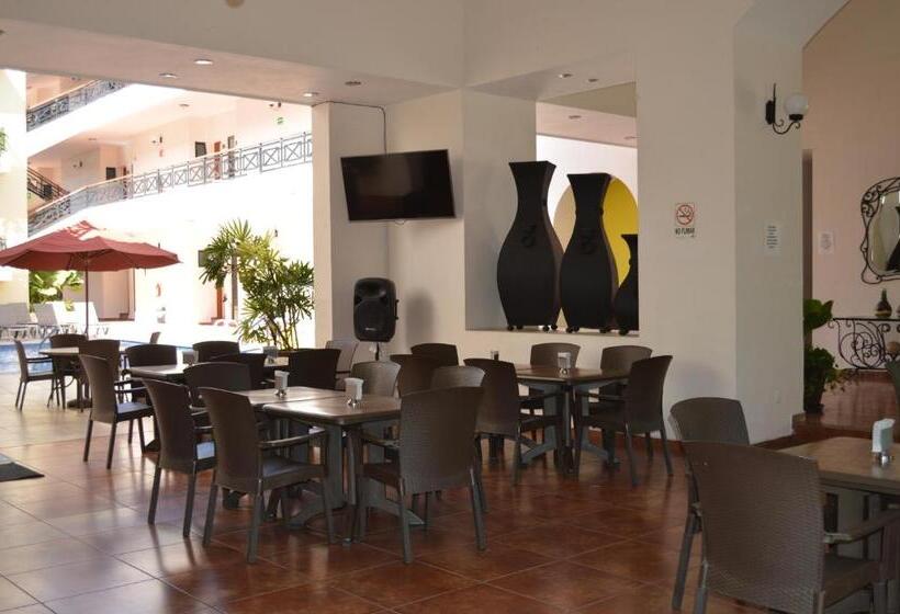 בית מלון כפרי Concierge Plaza La Villa