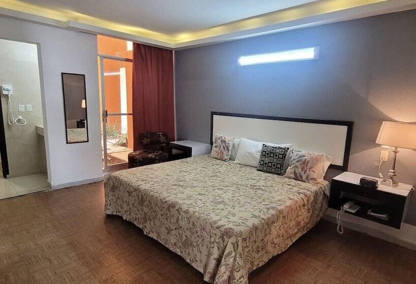 Отель Del Valle Inn