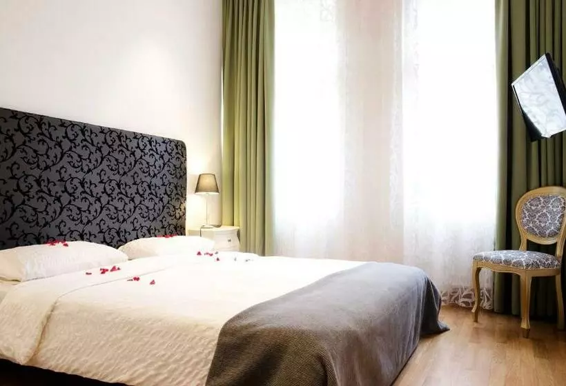 هتل Dolce Vita Suites Boutique