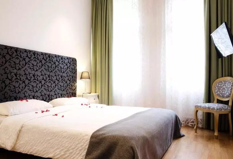 هتل Dolce Vita Suites Boutique