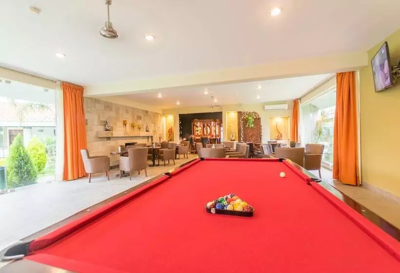 Hotelli Ecce Inn & Spa