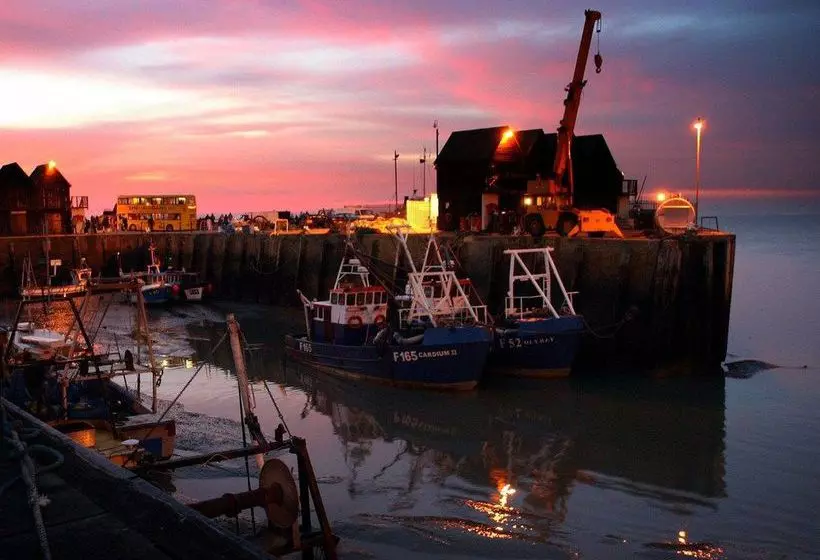 호텔 Keynes College