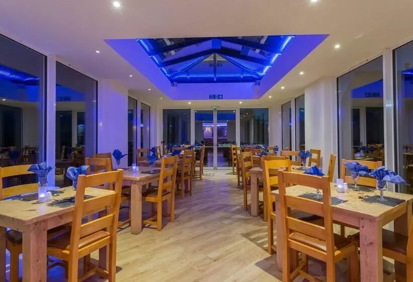 Отель Lutwidge Arms