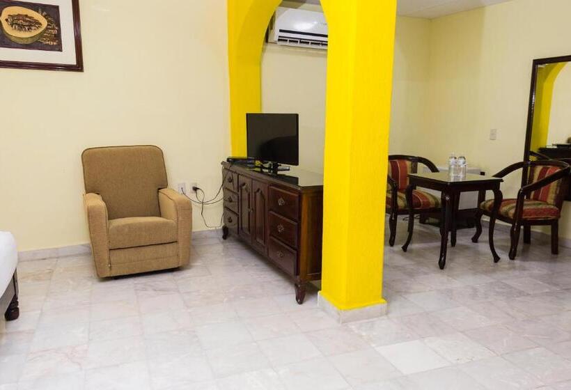 فندق Madan Cardenas