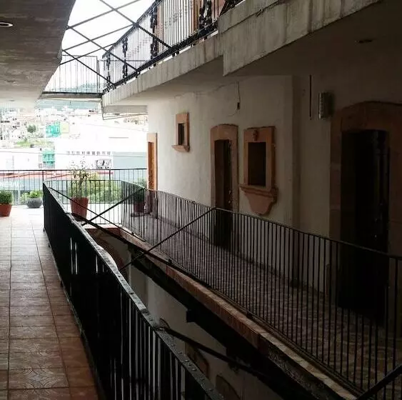 هتل Posada Morelos