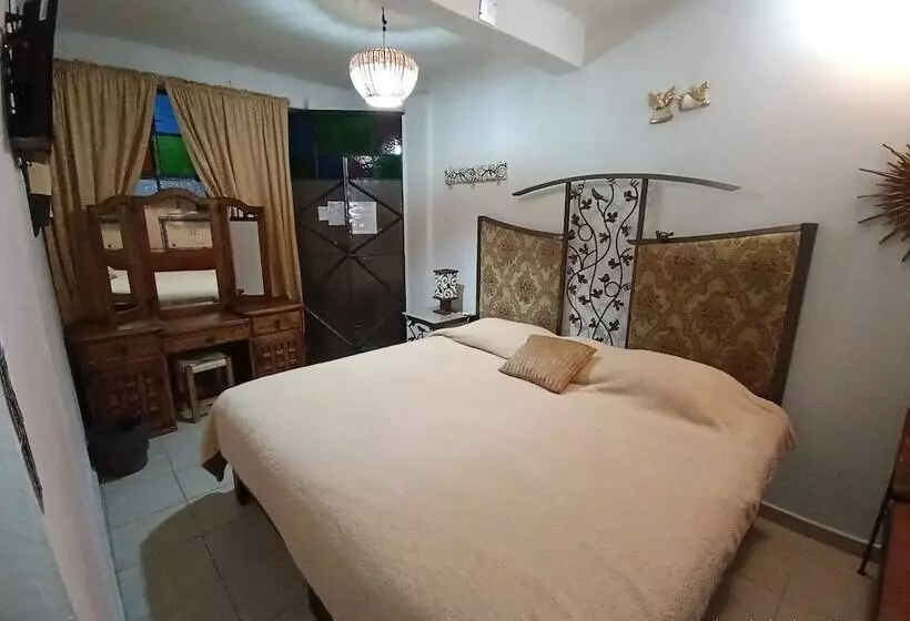 Hotelli Posada Spa Antigua Casa Hogar