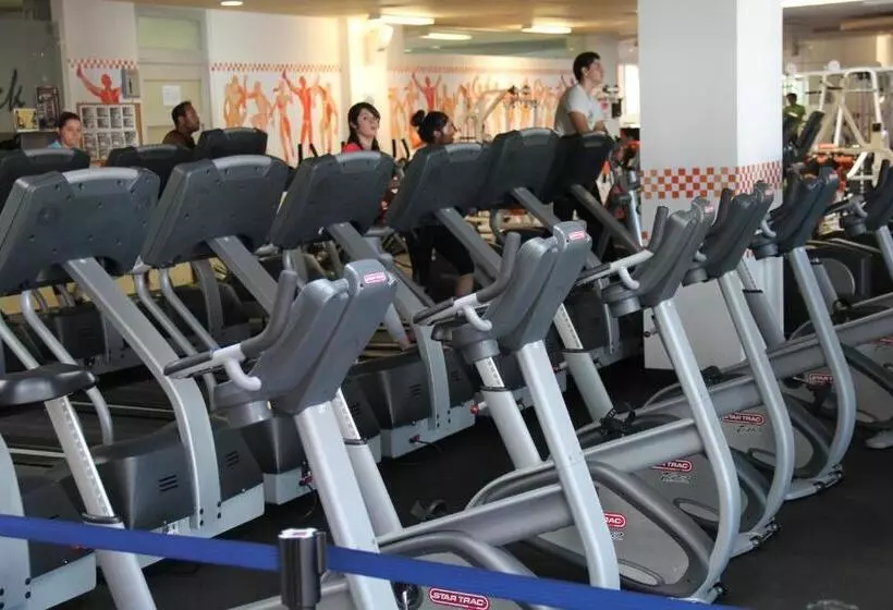 ホテル Real Zapopan