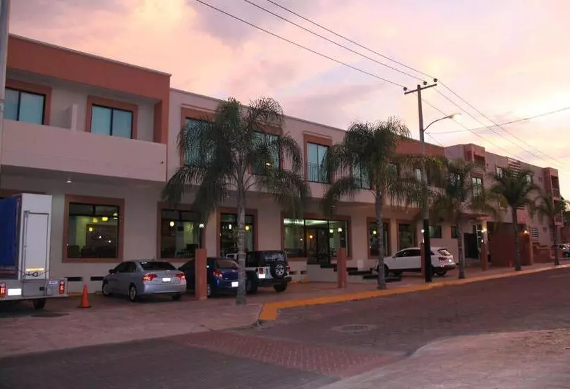 ホテル Real Zapopan