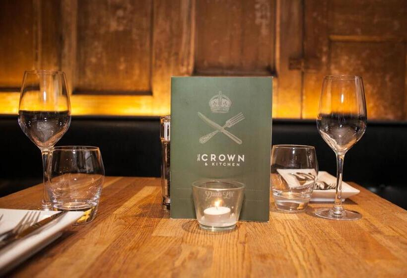 בית מלון כפרי The Crown Guest House