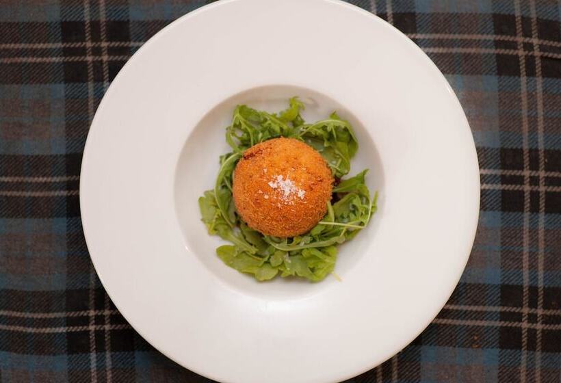 בית מלון כפרי The Crown Guest House