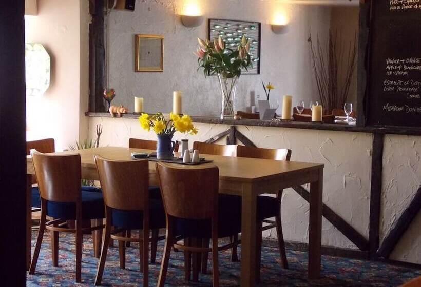 호텔 The Vobster Inn