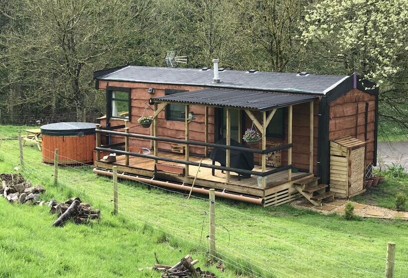 호텔 The Vobster Inn