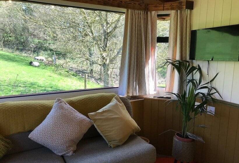 호텔 The Vobster Inn