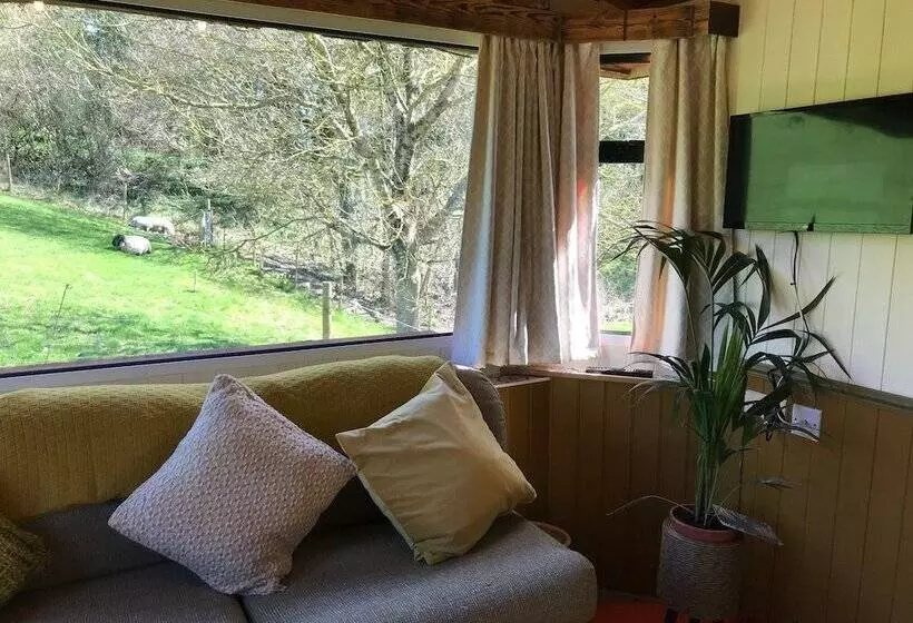 호텔 The Vobster Inn