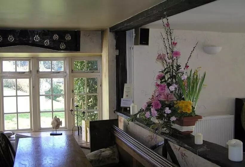 호텔 The Vobster Inn