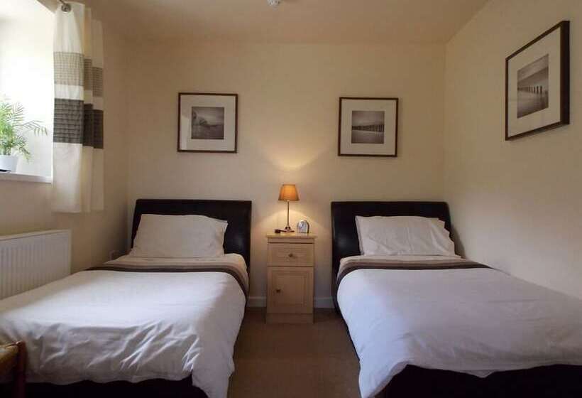 호텔 The Vobster Inn