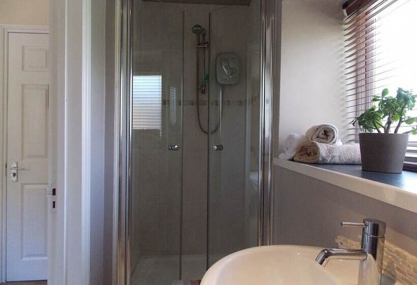 호텔 The Vobster Inn