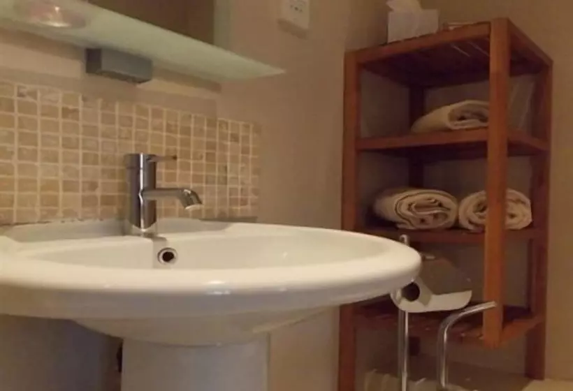 호텔 The Vobster Inn