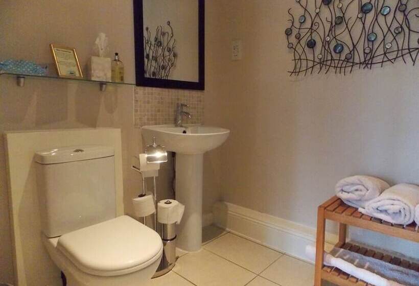 호텔 The Vobster Inn