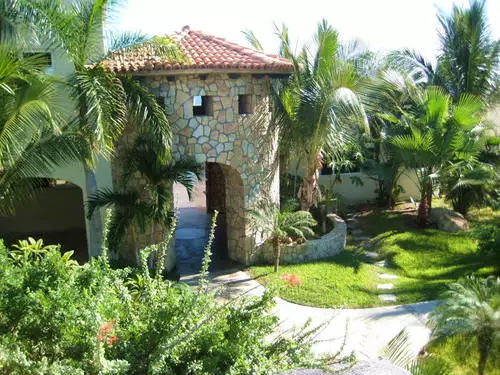 Отель Villa Castillo Escondido