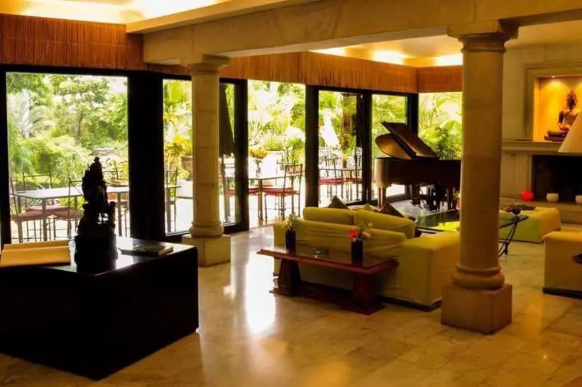 Los Tulipanes Hotel Boutique