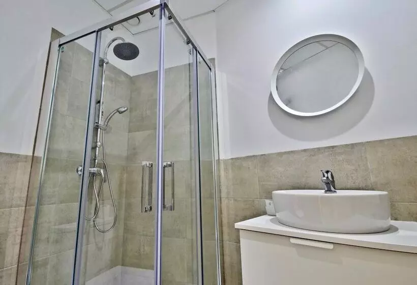 Malagaurbanrooms  Central Suites