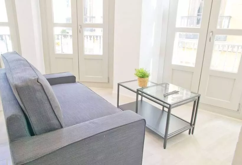 Malagaurbanrooms  Central Suites