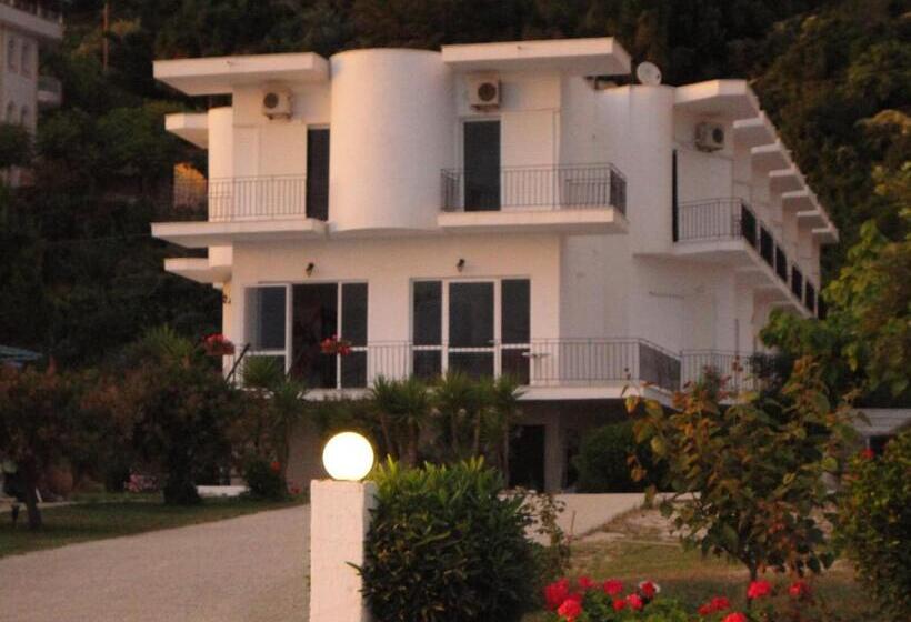 Mirto Beach Hotel & Restaurant