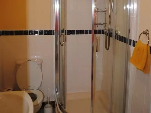 Пансион Central Guest House