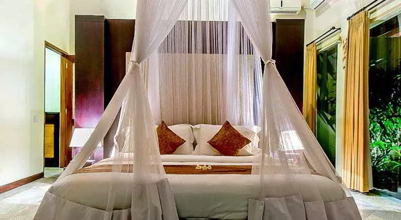 Rc Villas