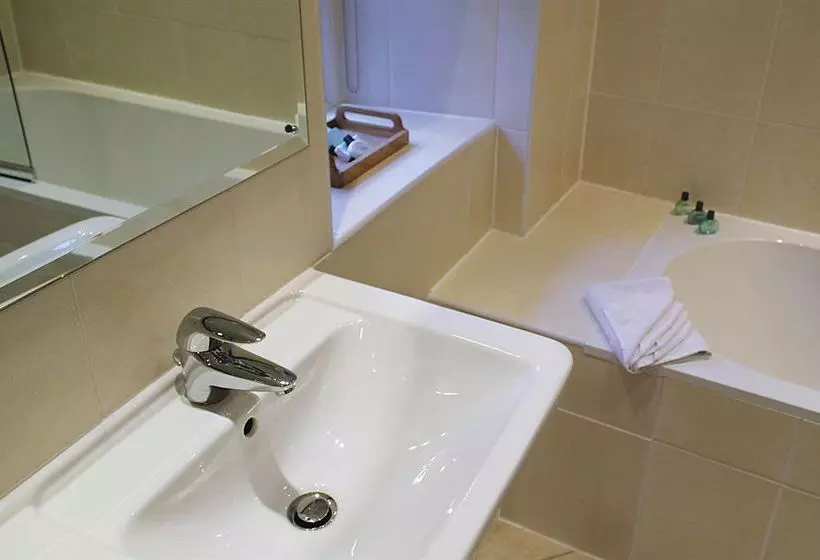 The Dashwood Hotel & Restaurant