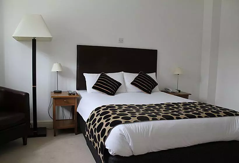 The Dashwood Hotel & Restaurant