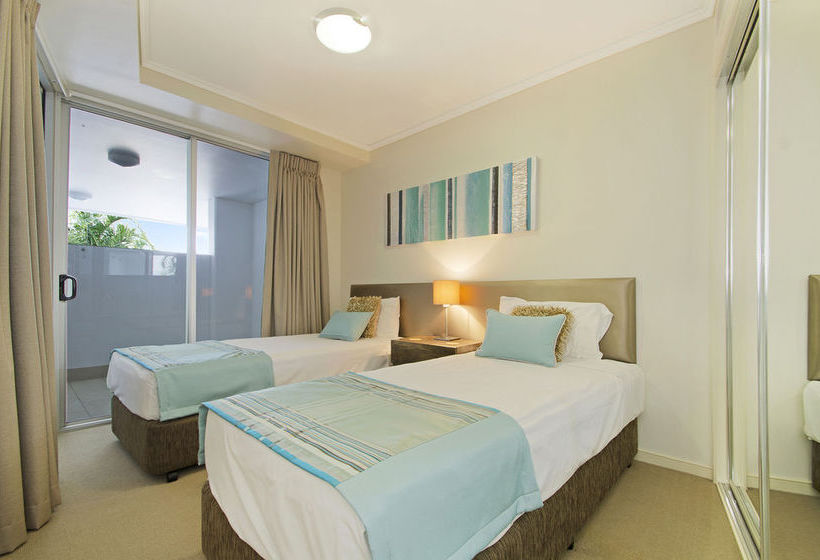 Waves Maroochy River