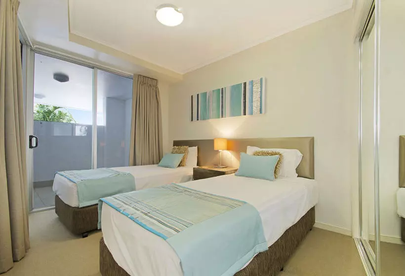 Waves Maroochy River