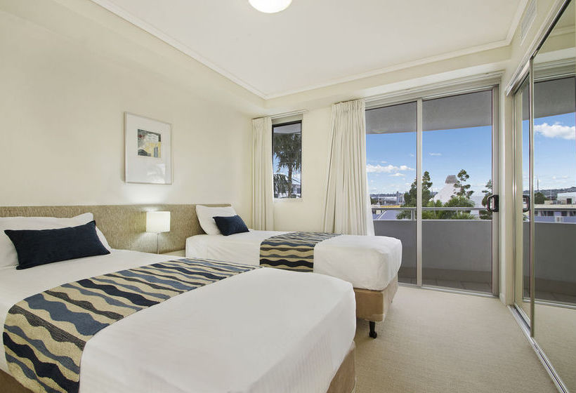 Waves Maroochy River